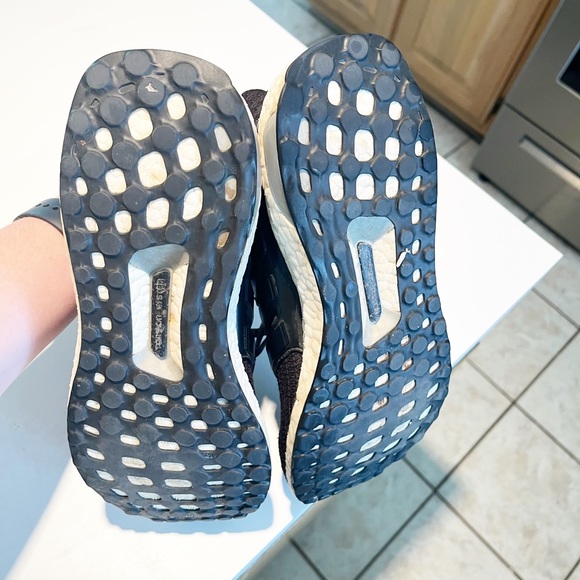 Adidas Ultraboost in Black - Picture 3 of 10